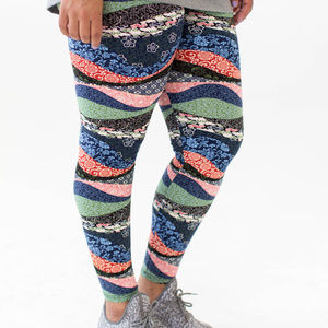 Lovely Layers Adult Leggings